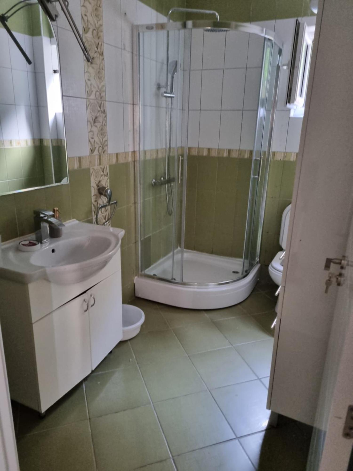 Apartments Rales Свети Стефан Екстериор снимка