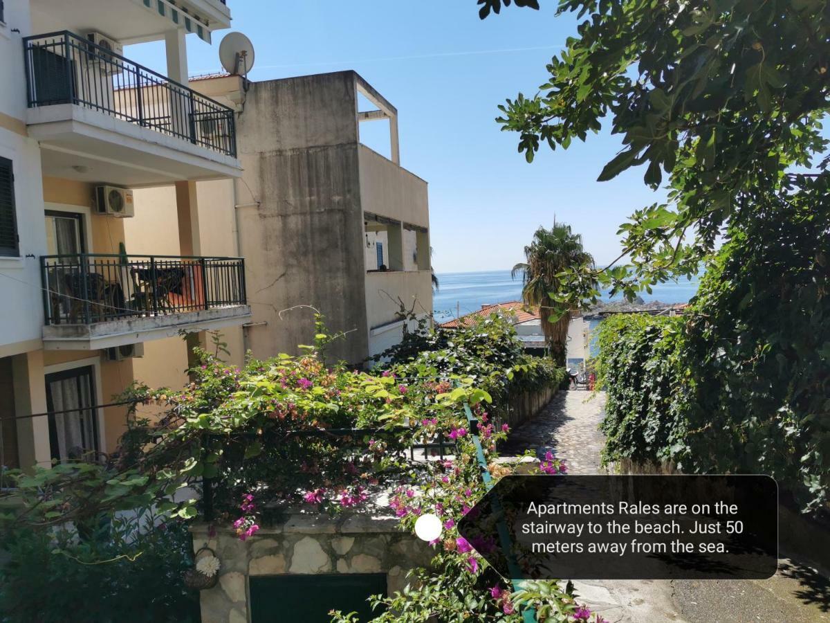 Apartments Rales Свети Стефан Екстериор снимка